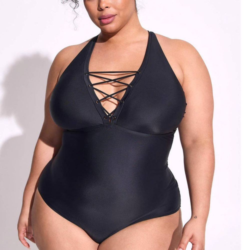 New Torrid Plus Size 2 Black Wireless Busty Grommet Lace‎ Up One Piece Swimsuit